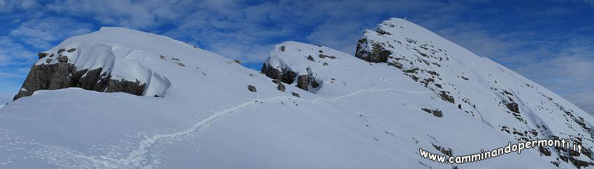 09 14389 Panoramica dall anticima.jpg